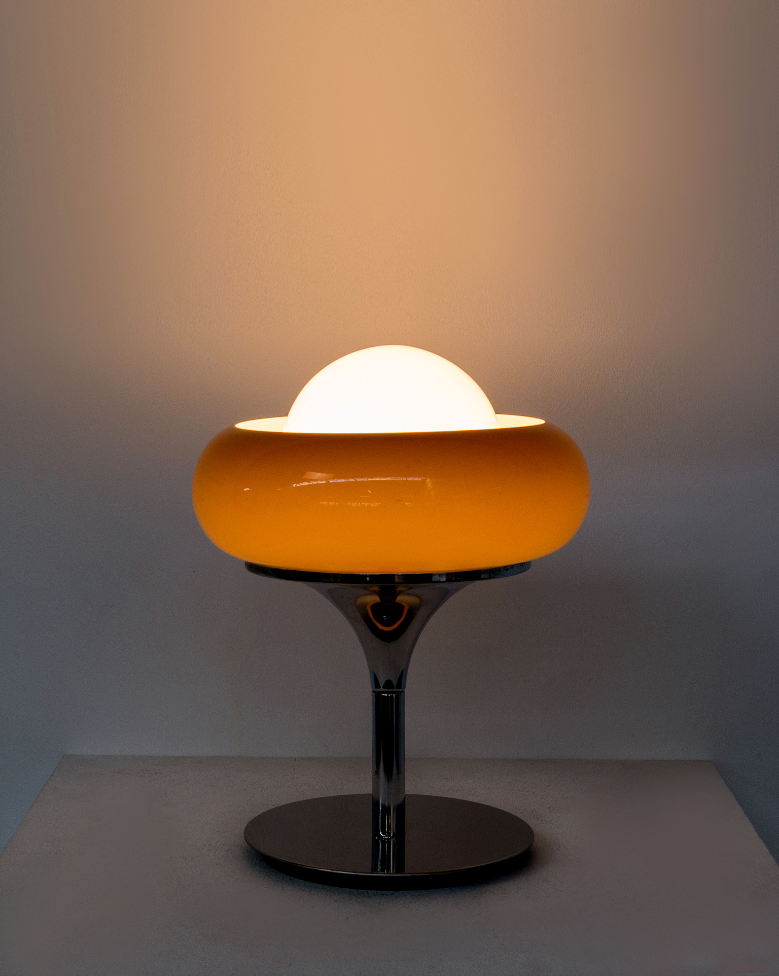 Space Age table lamp (2color)