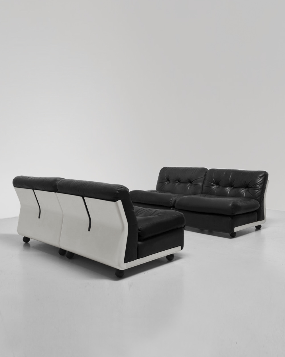 Flowing Furniture, SPACE sofa.